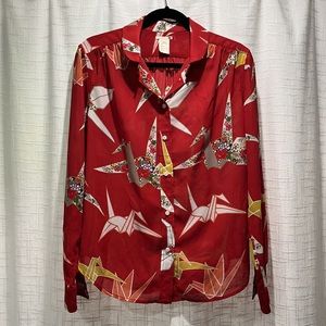 Long sleeve buttoned top